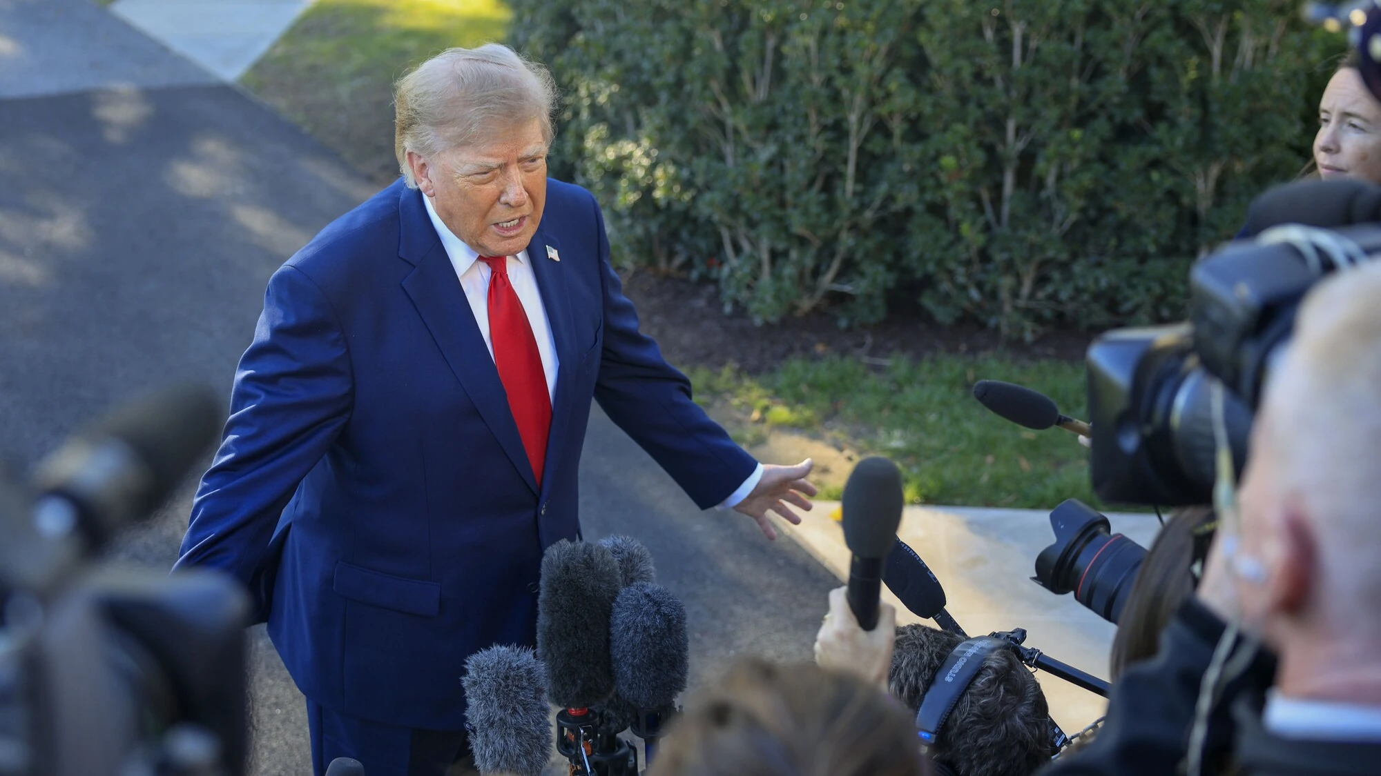 Трамп повідомив про відновлення доступу ЗСУ до Starlink